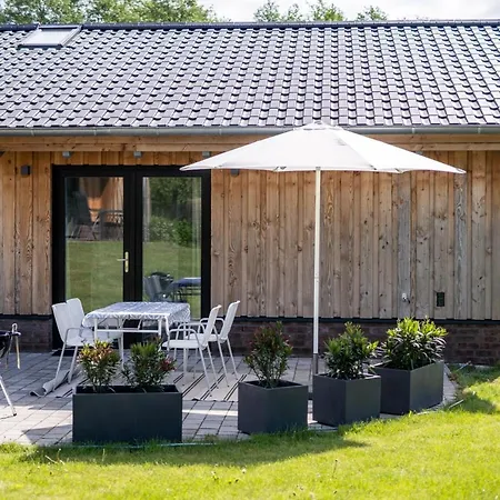 Ferienwohnung Auszeit Mit Sauna بيت للعطل